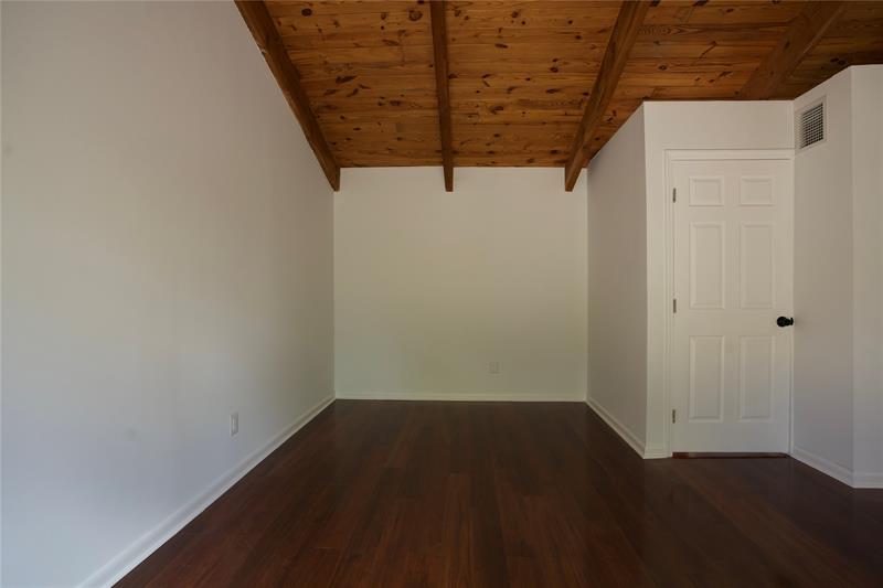 Image 26 of 31 For 2125 81st Ave