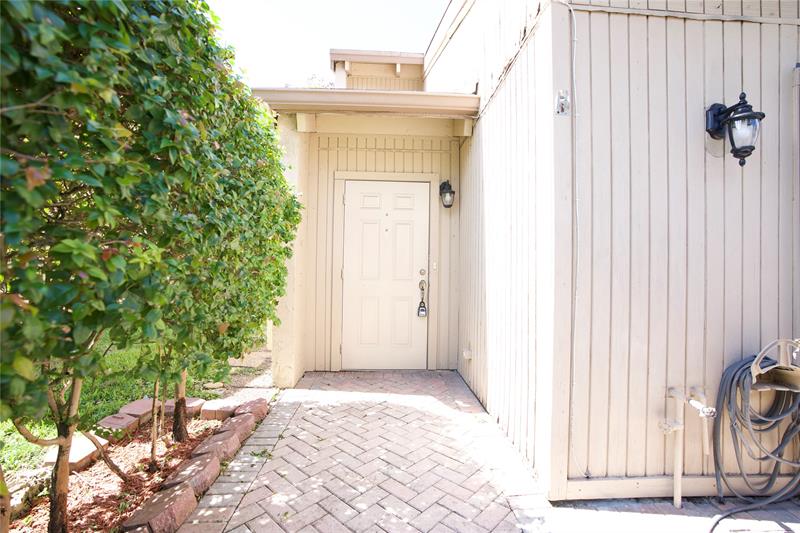 Image 3 of 31 For 2125 81st Ave