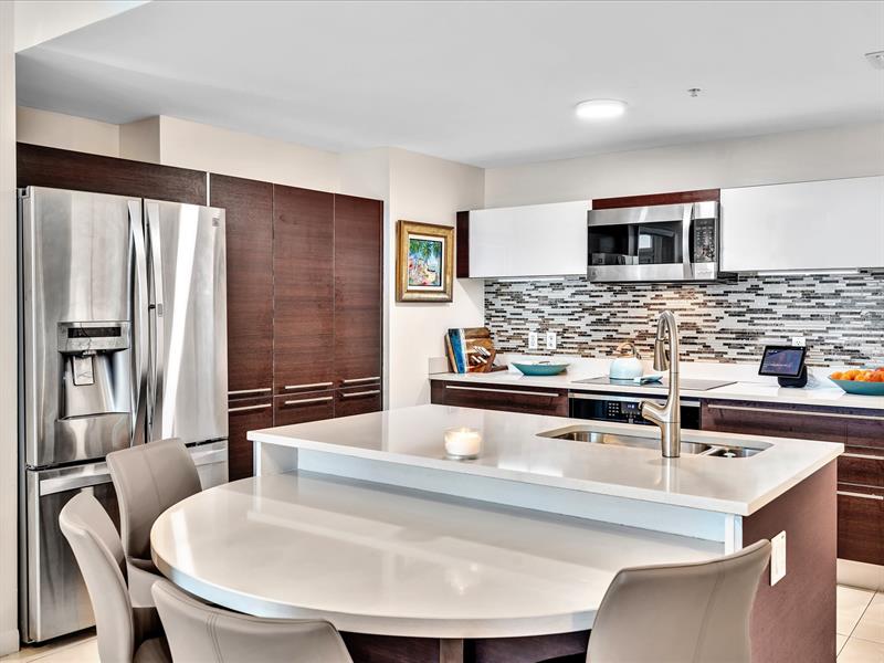 Image 23 of 70 For 1900 Bayshore Dr  1504