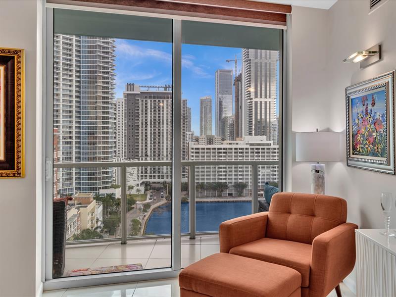 Image 31 of 70 For 1900 Bayshore Dr  1504