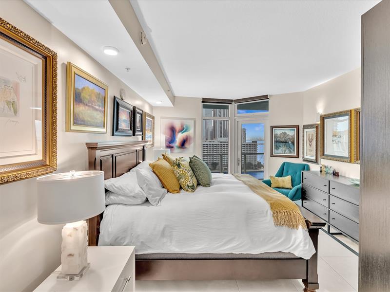 Image 37 of 70 For 1900 Bayshore Dr  1504