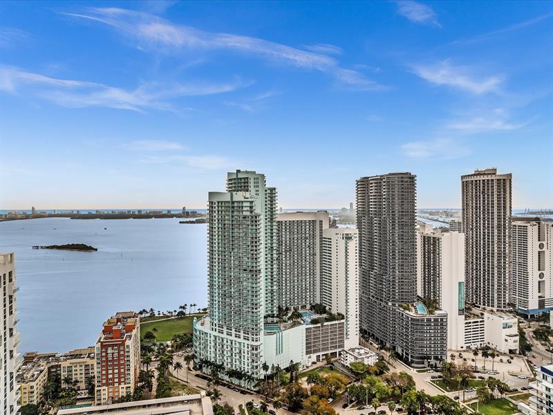 Image 54 of 70 For 1900 Bayshore Dr  1504