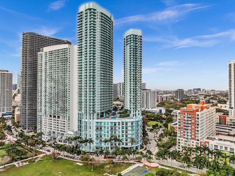 Image 57 of 70 For 1900 Bayshore Dr  1504