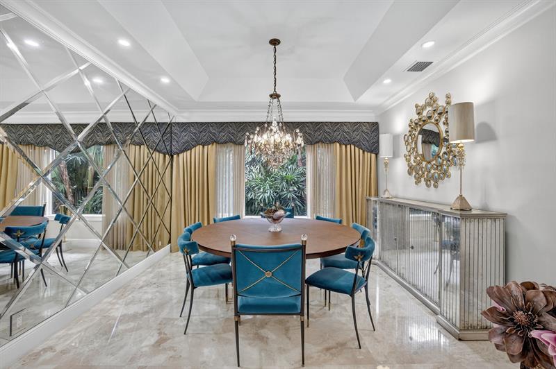 Image 12 of 81 For 2630 Barcelona Dr