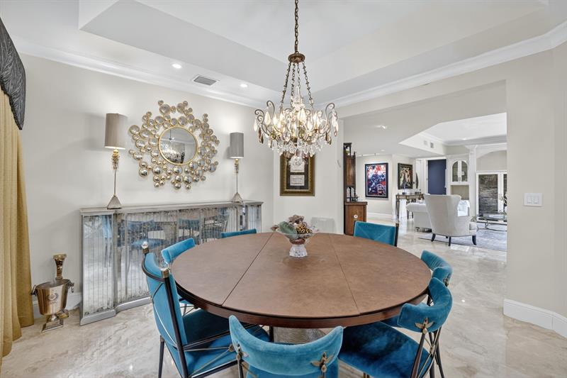 Image 13 of 81 For 2630 Barcelona Dr