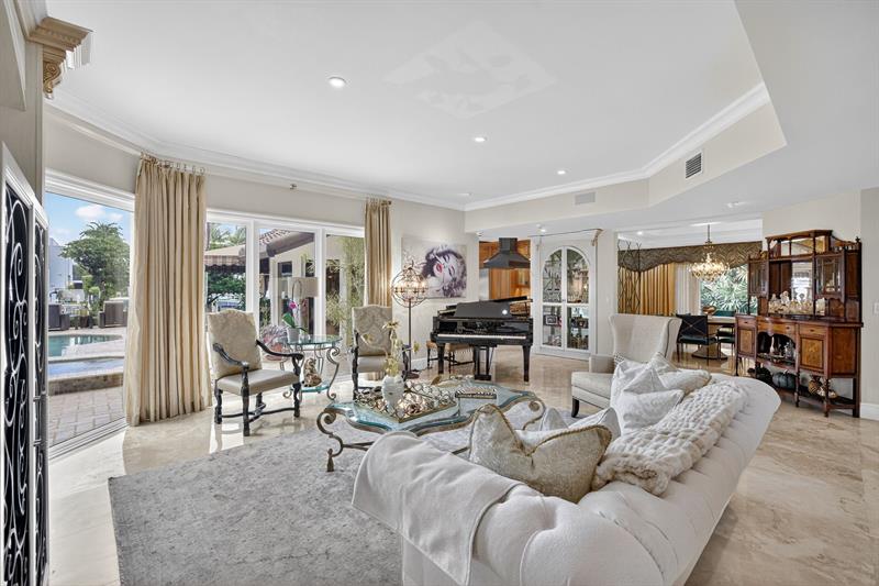 Image 14 of 81 For 2630 Barcelona Dr