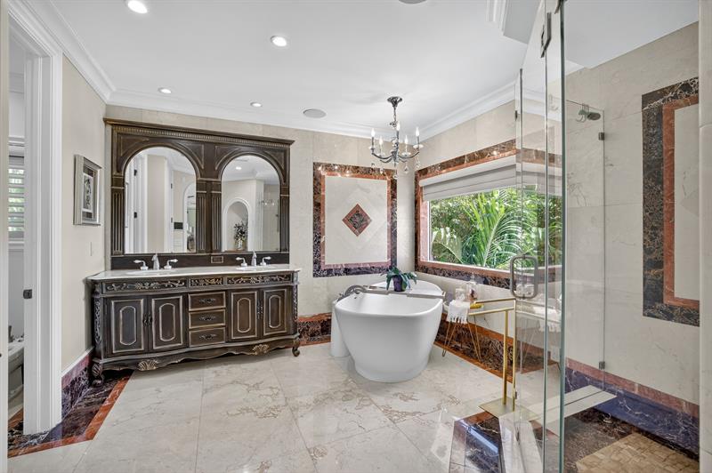 Image 36 of 81 For 2630 Barcelona Dr