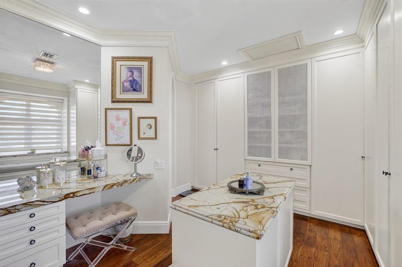 Image 38 of 81 For 2630 Barcelona Dr