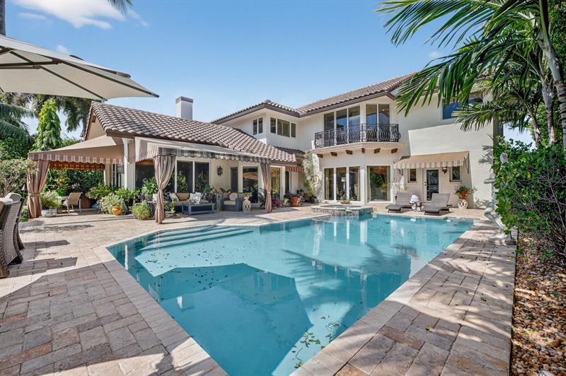 Image 4 of 81 For 2630 Barcelona Dr