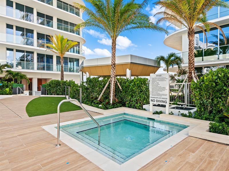 Image 31 of 60 For 153 Seabreeze Blvd  1902-s