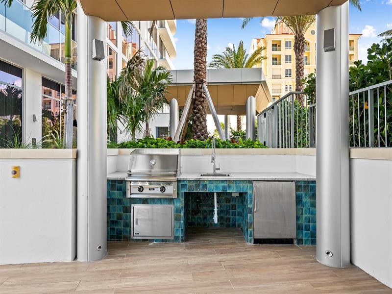 Image 39 of 60 For 153 Seabreeze Blvd  1902-s