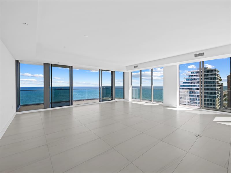Image 4 of 60 For 153 Seabreeze Blvd  1902-s