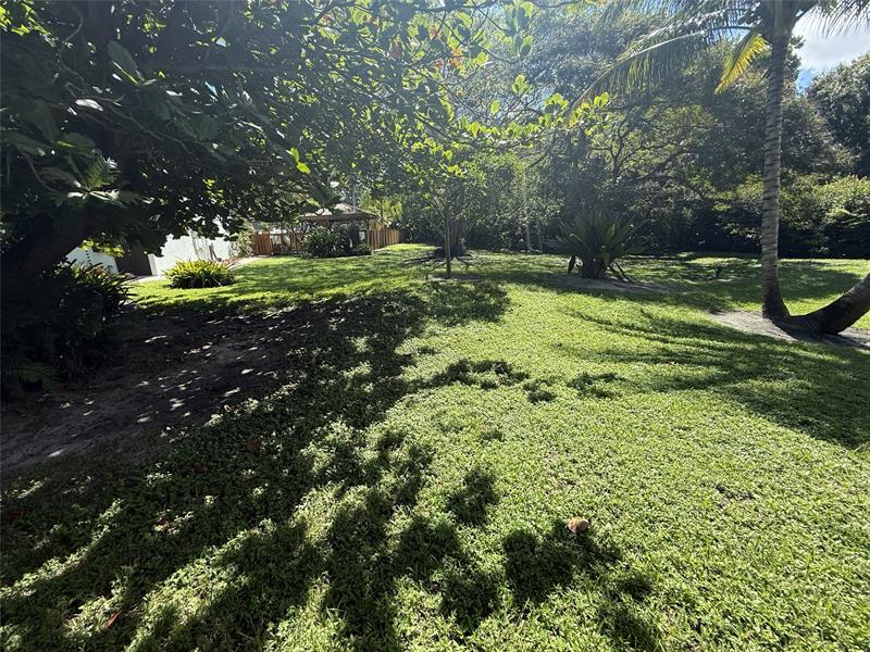 Image 17 of 22 For 840 20th Dr  
