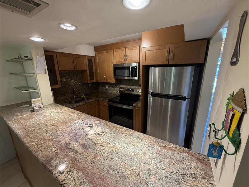 Image 8 of 22 For 840 20th Dr  
