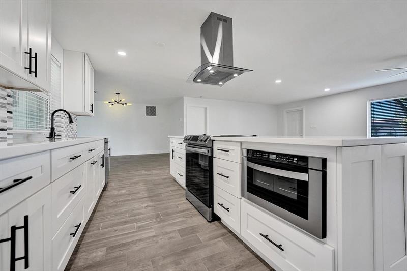 Details for 11600 26th St, Plantation, FL 33323