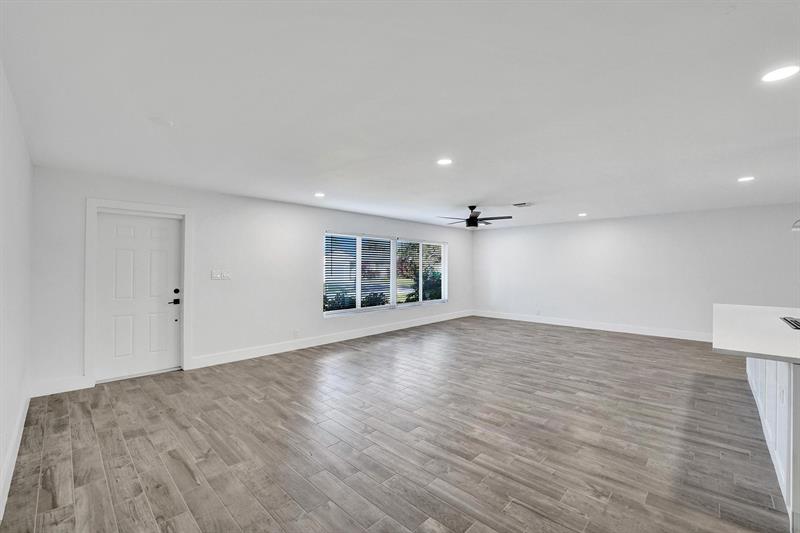 Image 15 of 50 For 11600 26th St