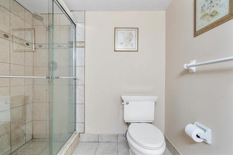 Image 19 of 26 For 3050 47th Ct  108