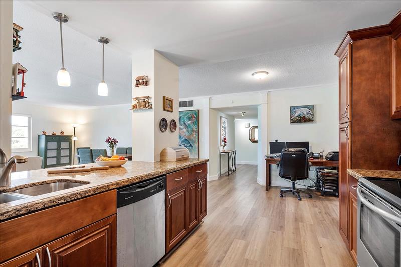Image 9 of 26 For 3050 47th Ct  108