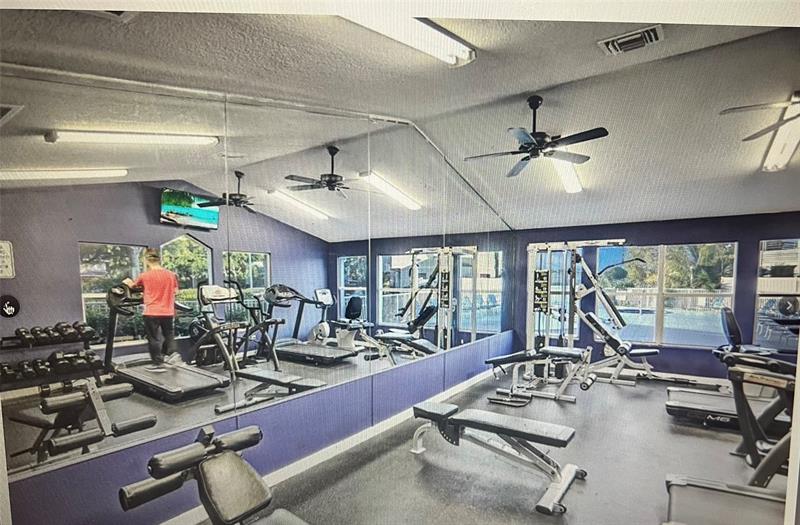 Image 15 of 47 For 3421 44th St  205