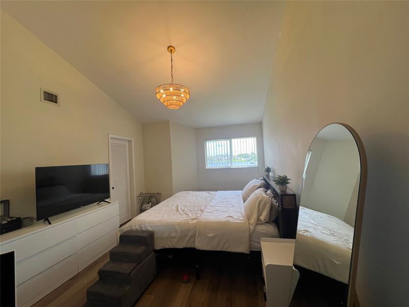 Image 43 of 47 For 3421 44th St  205