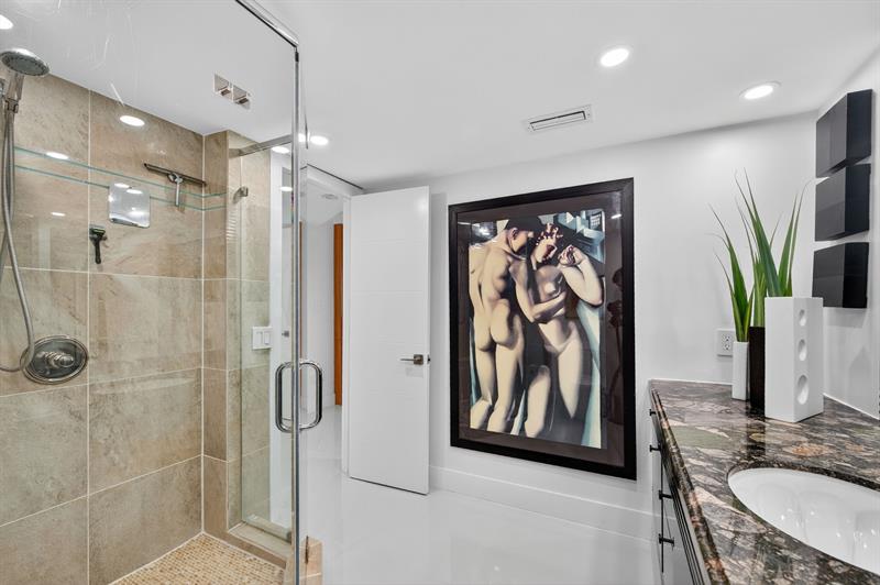 Image 30 of 82 For 936 Intracoastal Dr  3c