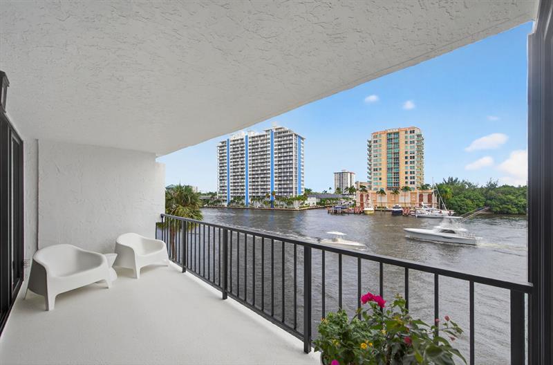 Image 38 of 82 For 936 Intracoastal Dr  3c