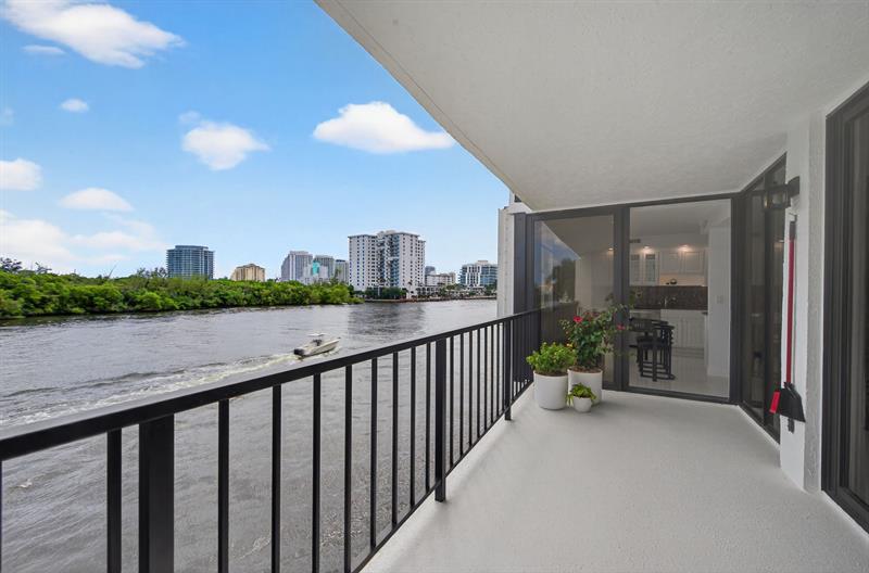 Image 39 of 82 For 936 Intracoastal Dr  3c