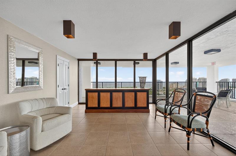 Image 50 of 82 For 936 Intracoastal Dr  3c