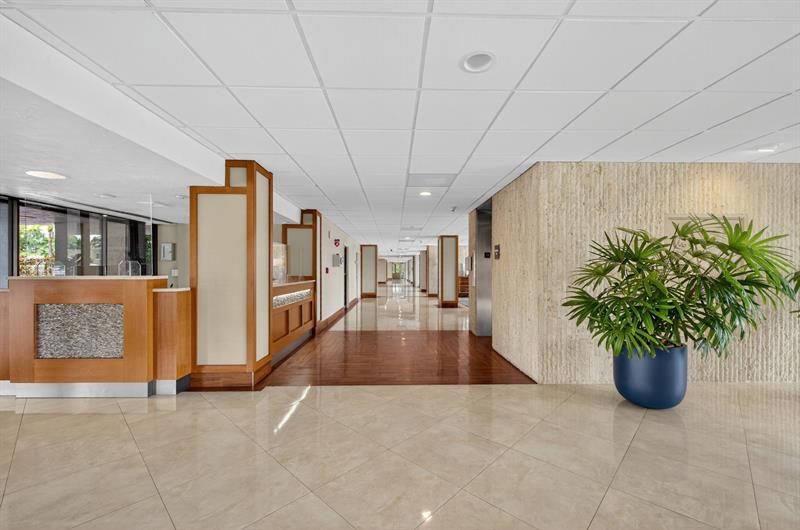 Image 65 of 82 For 936 Intracoastal Dr  3c