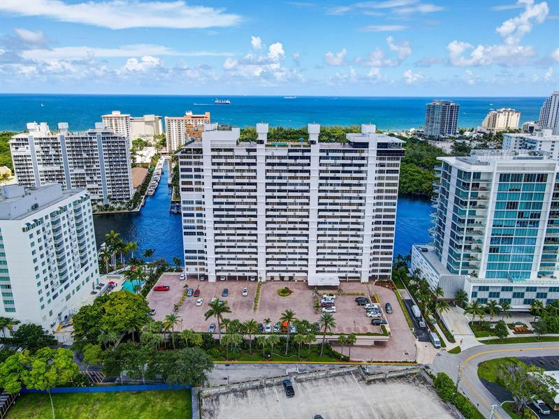 Image 66 of 82 For 936 Intracoastal Dr  3c