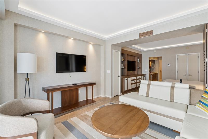 Image 8 of 34 For 551 Fort Lauderdale Beach  H906