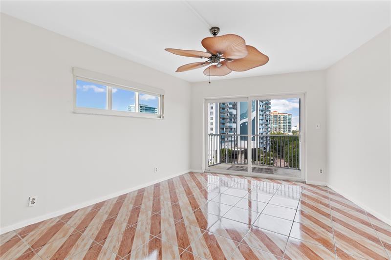 Image 11 of 41 For 720 Bayshore Dr  701