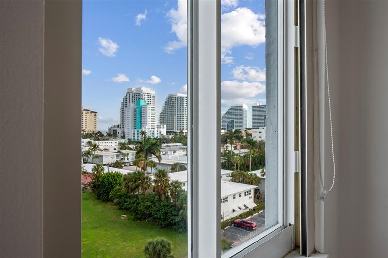 Image 18 of 41 For 720 Bayshore Dr  701