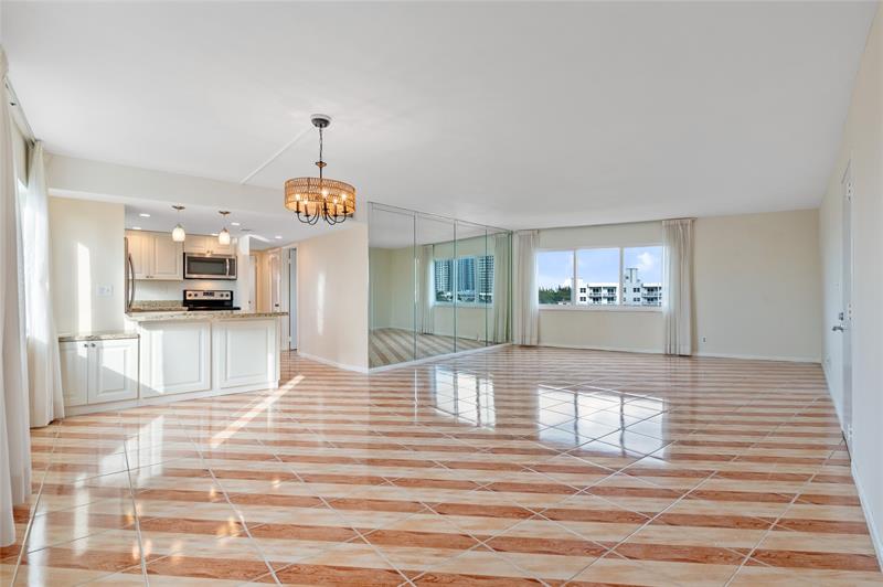 Image 26 of 41 For 720 Bayshore Dr  701
