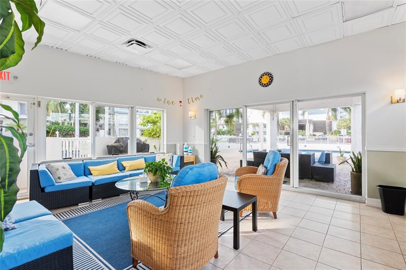 Image 30 of 41 For 720 Bayshore Dr  701