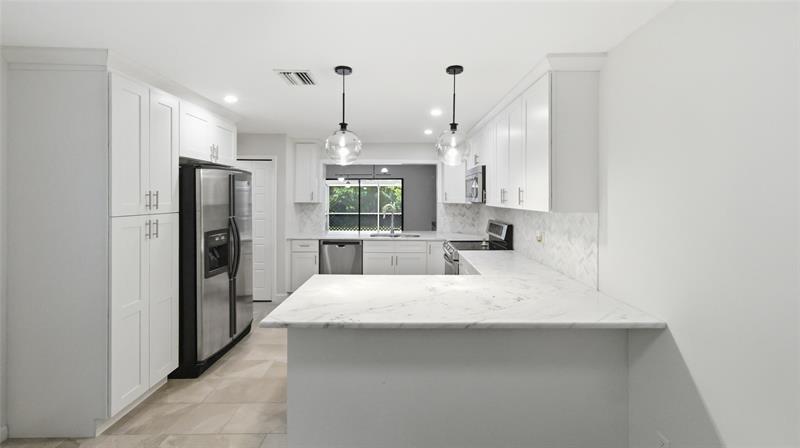 Image 3 of 63 For 619 Deer Creek North Shore Dr  619