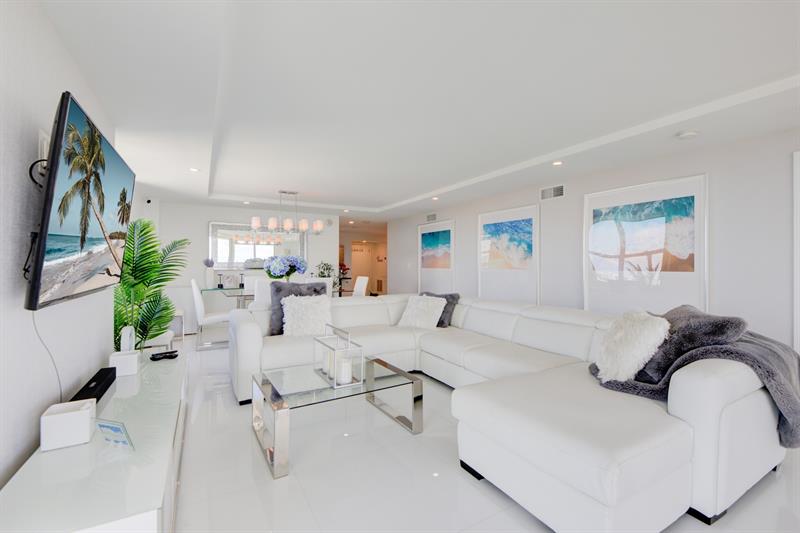 Image 8 of 61 For 1 Las Olas Circle  1102