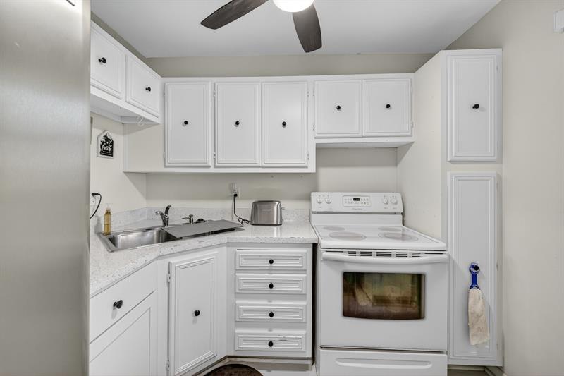 Image 14 of 14 For 8400 Lagos De Campo Blvd  303
