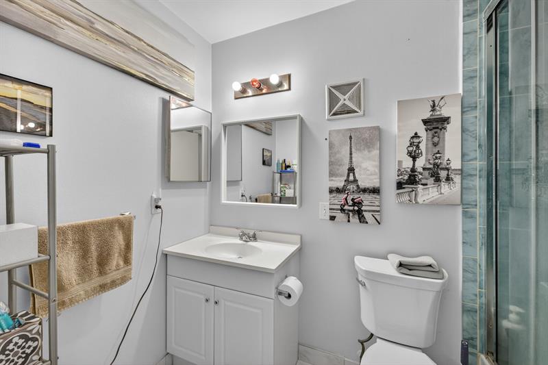 Image 3 of 14 For 8400 Lagos De Campo Blvd  303