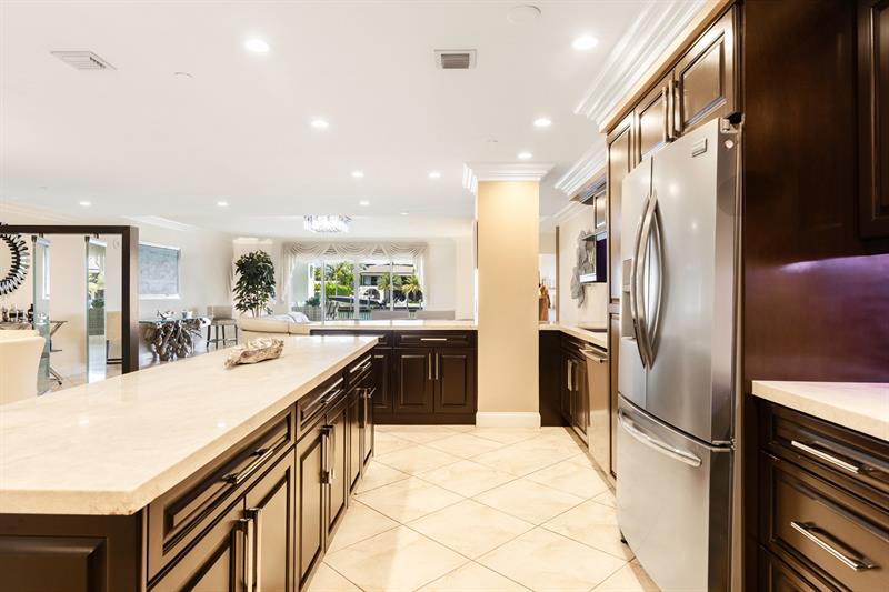 Image 13 of 40 For 615 Bayshore Dr  105