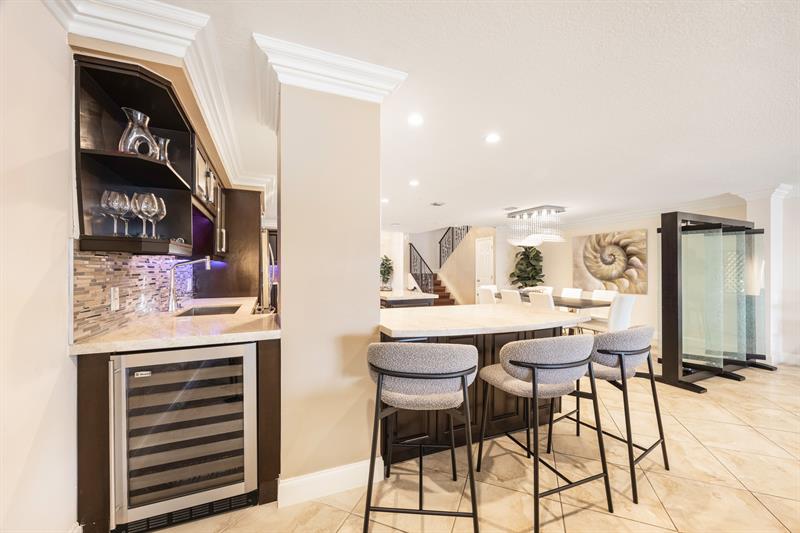 Image 14 of 40 For 615 Bayshore Dr  105