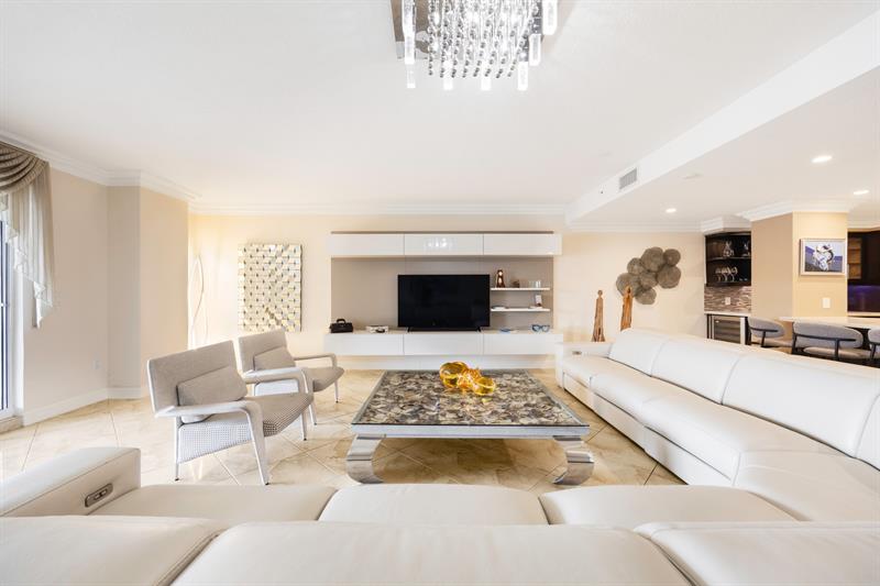 Image 17 of 40 For 615 Bayshore Dr  105