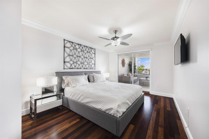 Image 23 of 40 For 615 Bayshore Dr  105