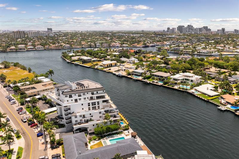 Image 38 of 40 For 615 Bayshore Dr  105