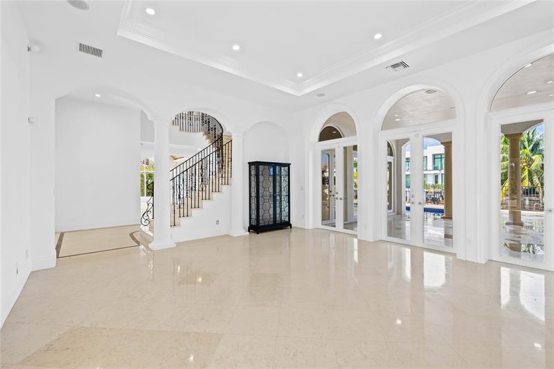 Image 15 of 42 For 861 Nafa Dr  