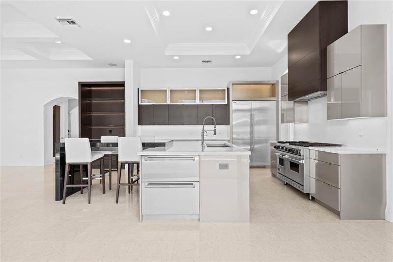 Image 21 of 42 For 861 Nafa Dr  