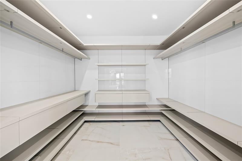 Image 41 of 42 For 861 Nafa Dr  