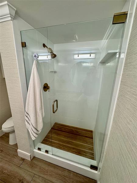 Image 30 of 36 For 20 Royal Palm Way  501