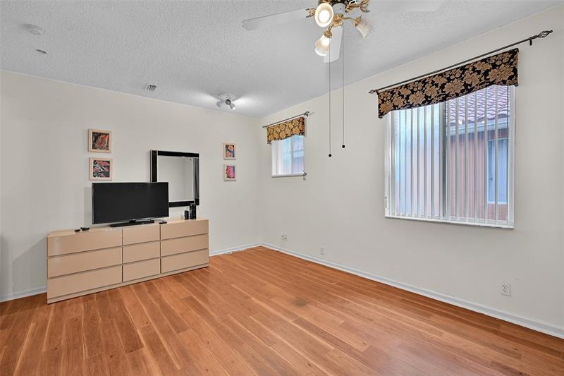 Image 38 of 41 For 5791 48th Dr