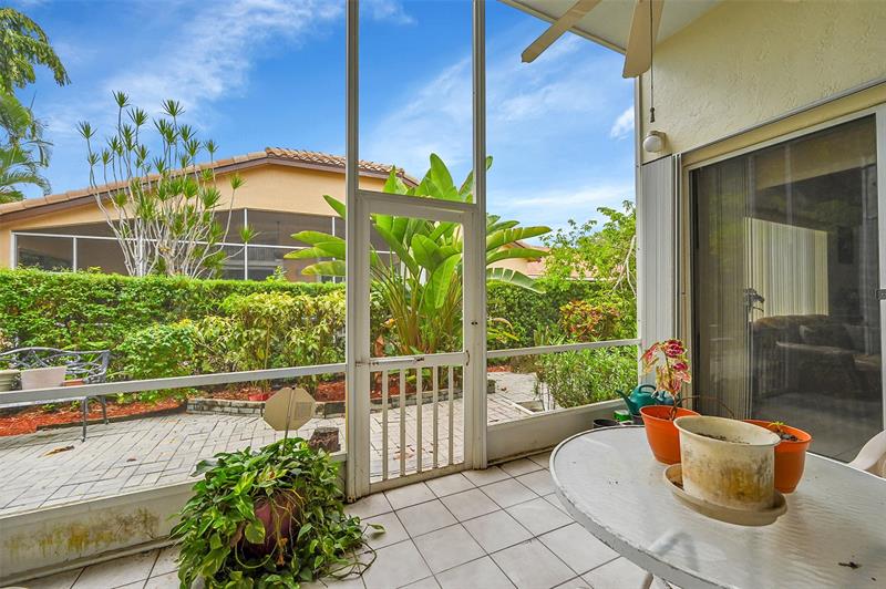 Image 7 of 41 For 5791 48th Dr